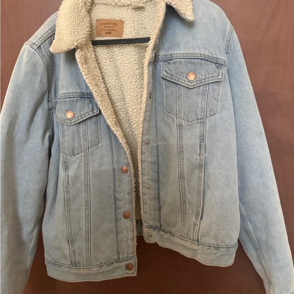 Signature by Levi Strauss Light Blue Jean Jacket - Picture 2 of 8